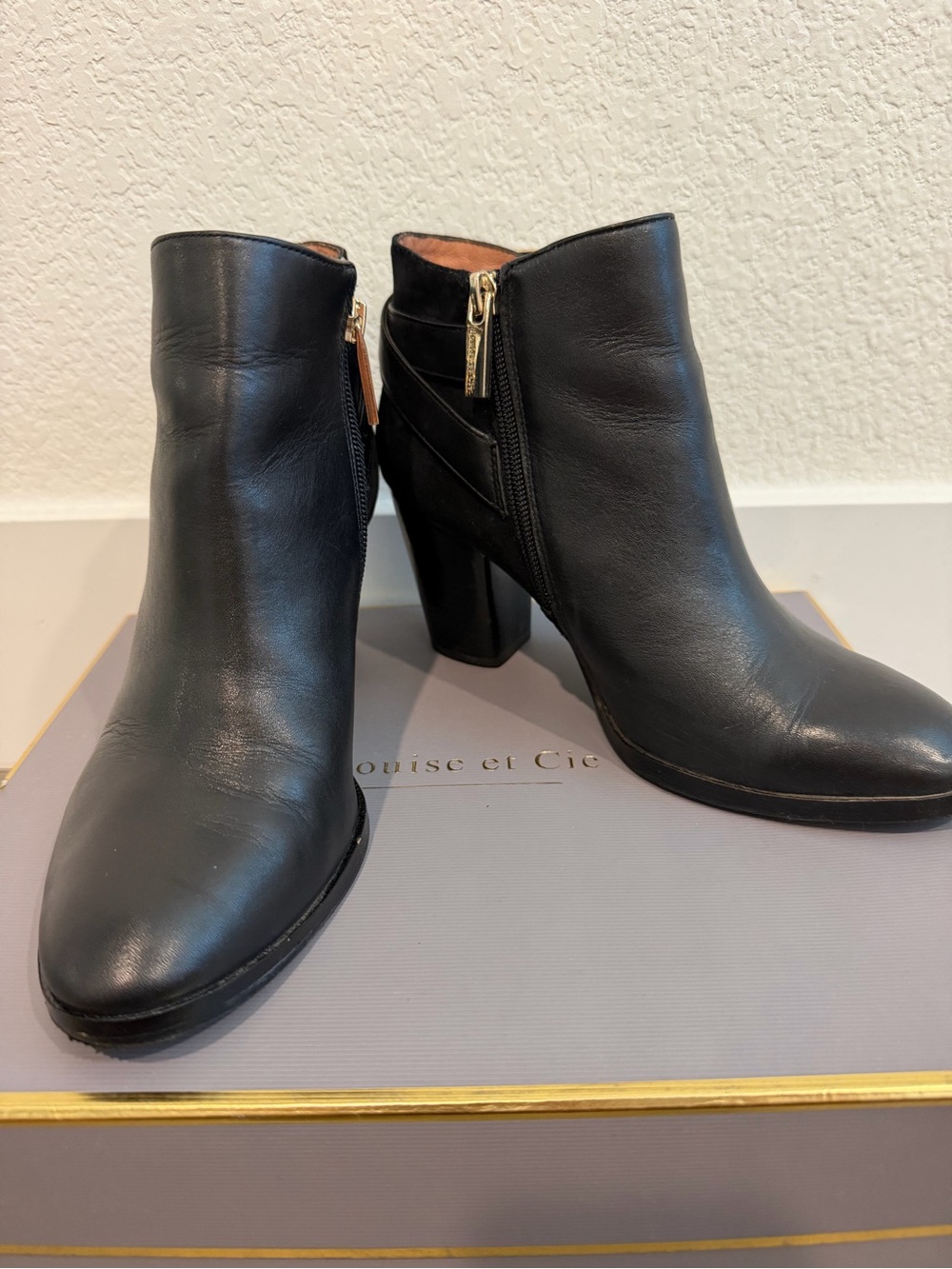 Louise et Cie Black Leather Ankle Booties with Gold Zipper